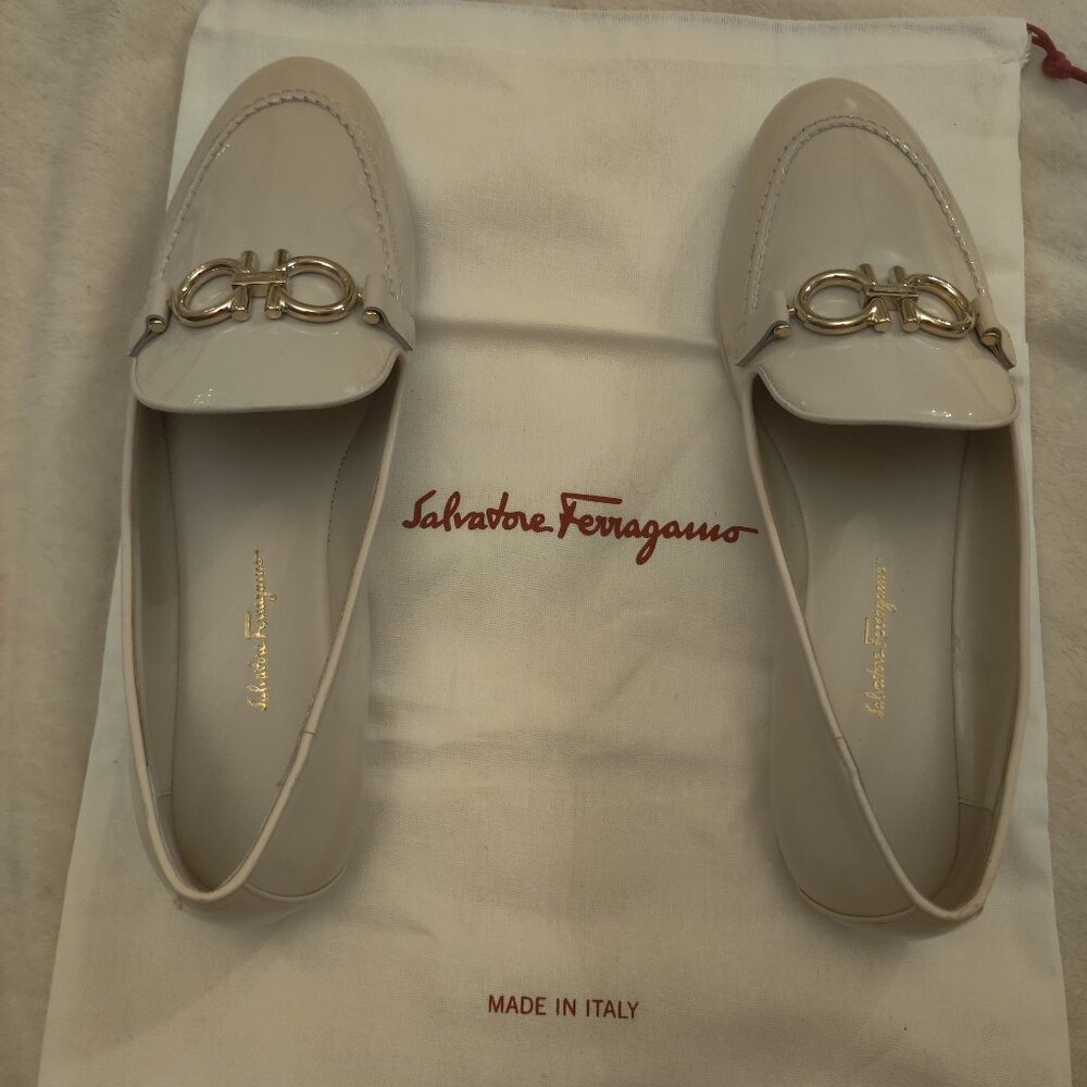 Salvatore Ferragamo Trifoglio women's shoes size 10 (US)